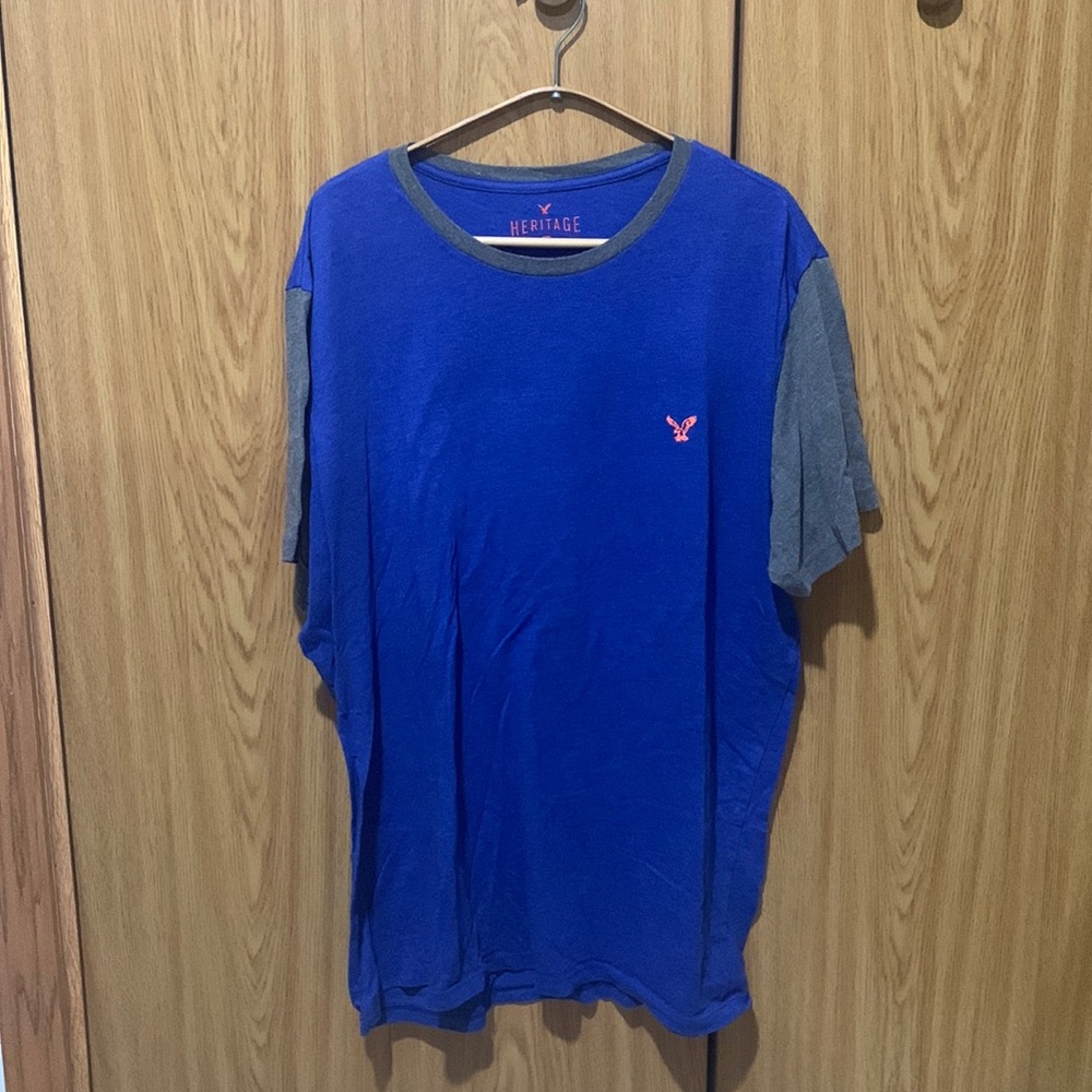 American Eagle XXL T shirt